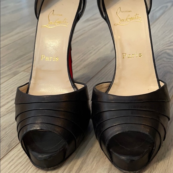 Christian Louboutin Armadillo crepe leather heels - Picture 3 of 7
